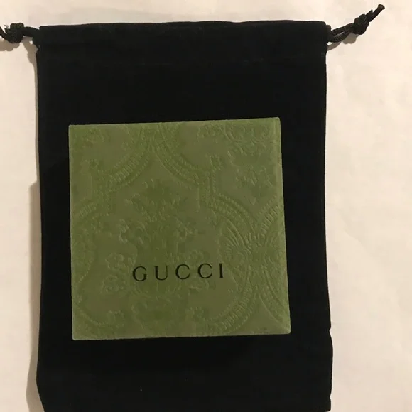 Authentic Gucci Trademark Logo .925 Sterling Silver Round Stud Earrings - Picture 11 of 15